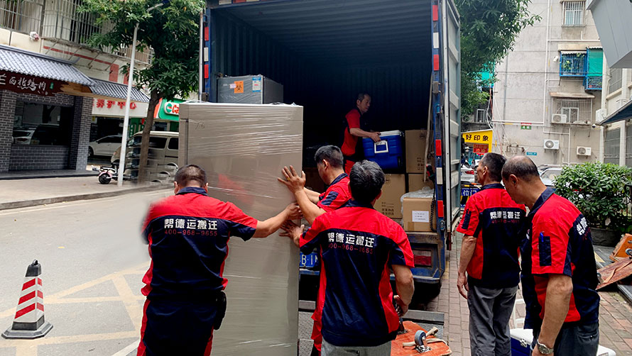 工廠設(shè)備吊裝搬運(yùn)